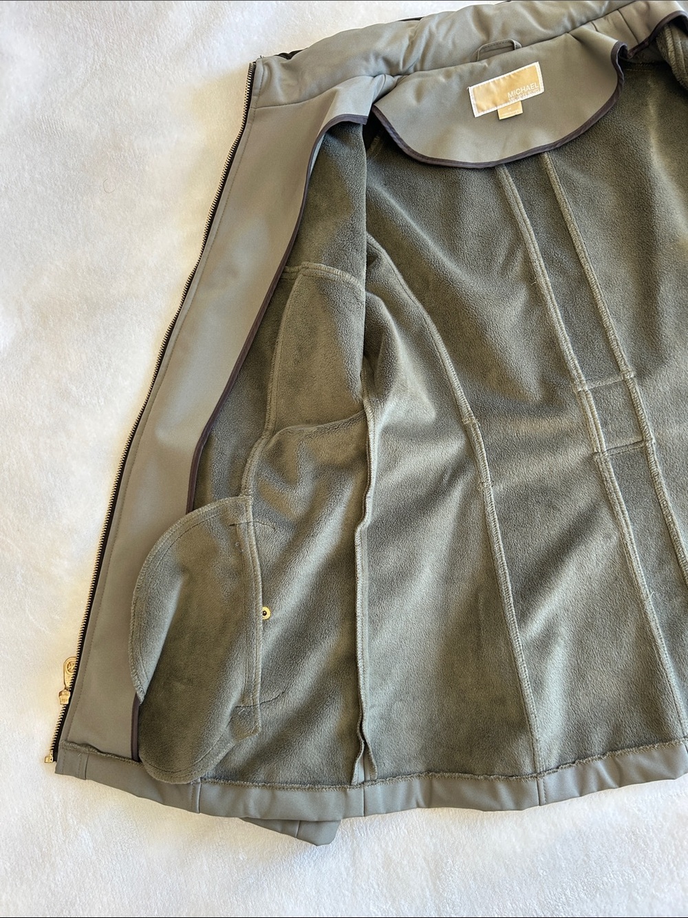 Michael Kors Women’s Softshell Olive Green Belted Jacket With Hidden Hood Size M - Picture 7 of 11